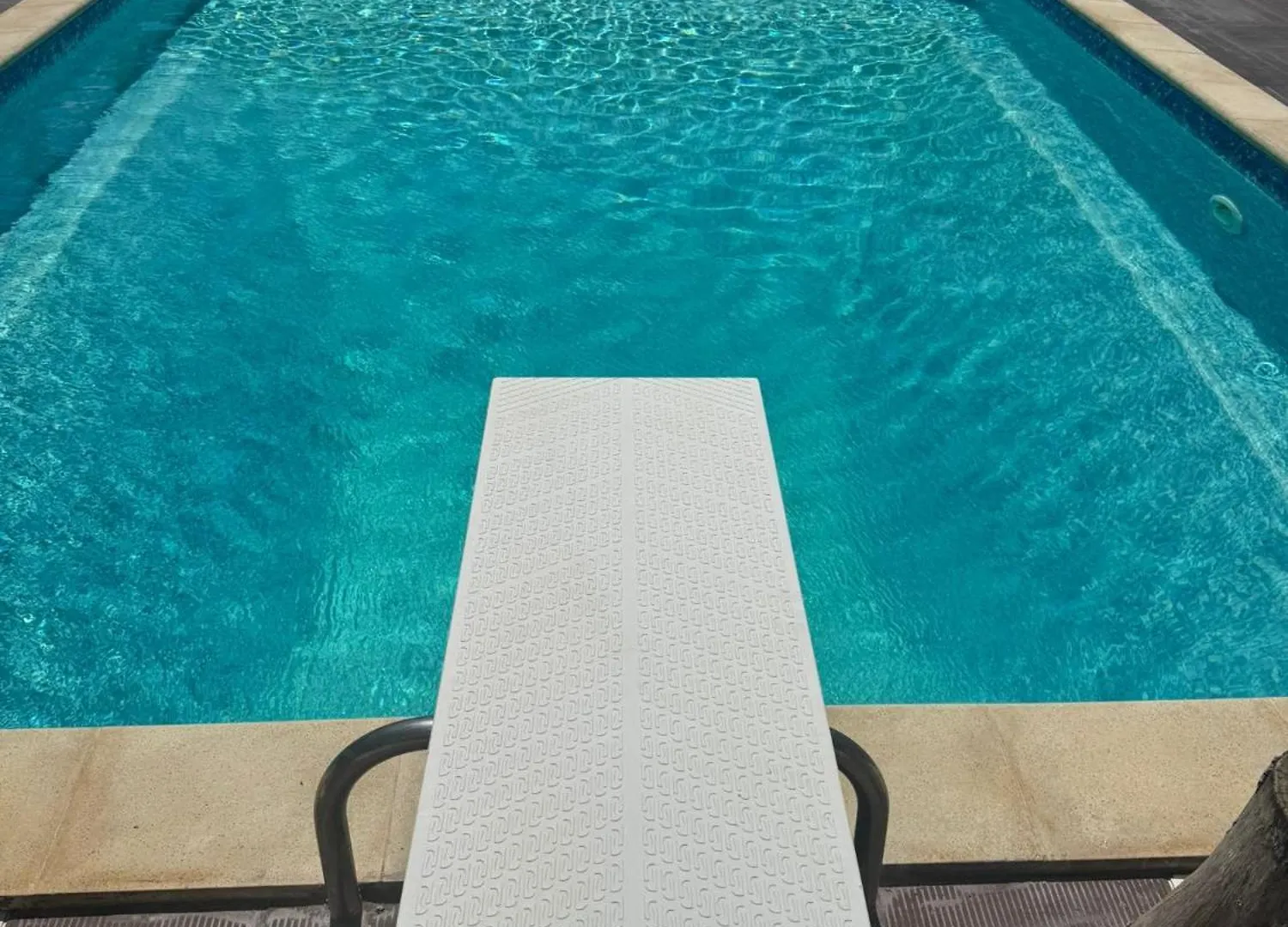 The Villa Pool & Relax Bari Italia